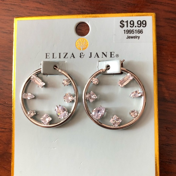 Earrings - Picture 6 of 6